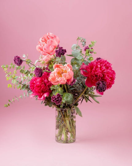 Cherry Taffy - Alissar Flowers Doha