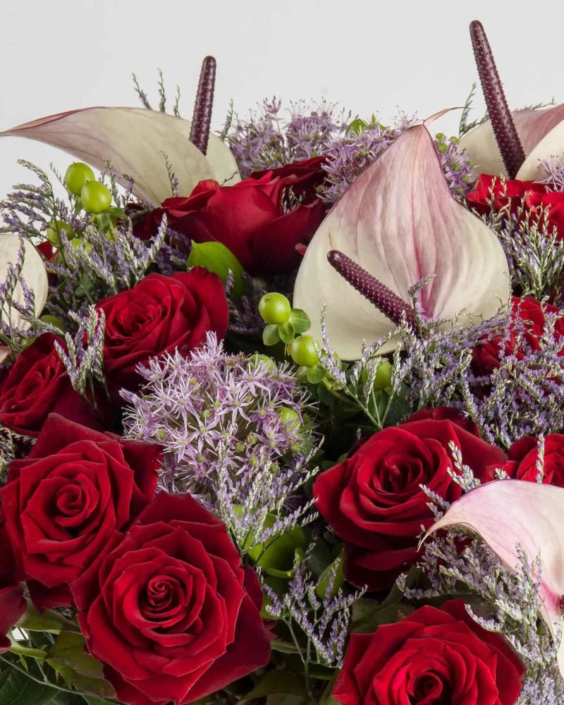 Hold Me Precious - Alissar Flowers Doha