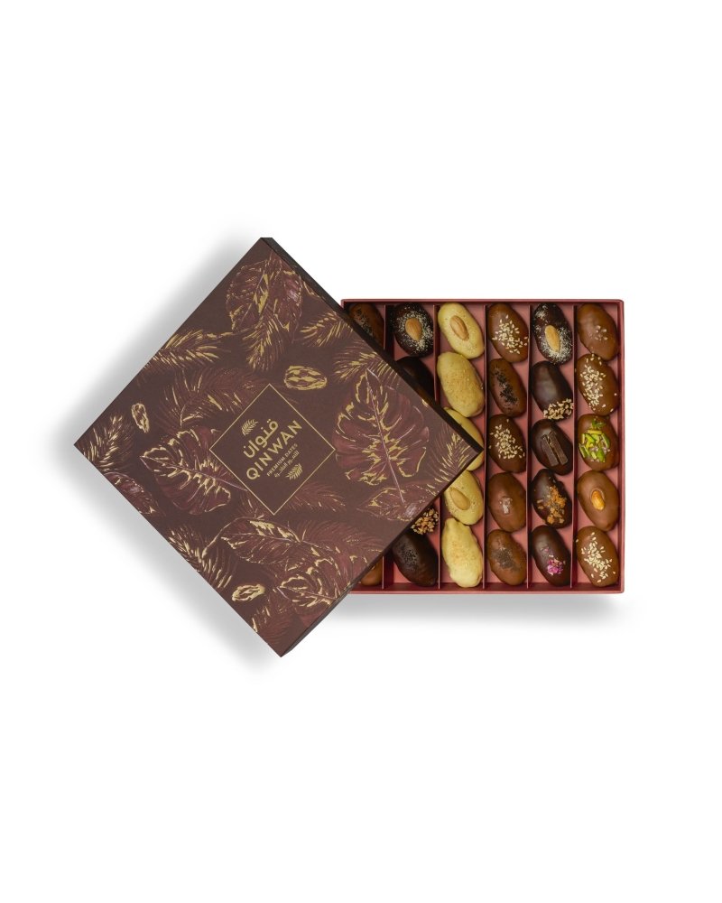 Qinwan Leaf Box Assorted Premium Dates [1kg] - Brown - Qatar