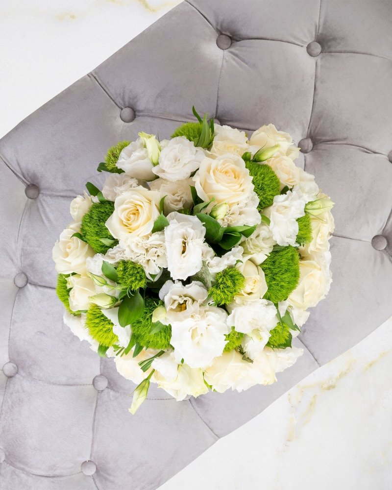 White Flowers, White Hearts - Alissar Flowers Qatar